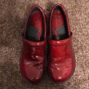 ⭐️Bundle 5 for $20⭐️ BOC clogs